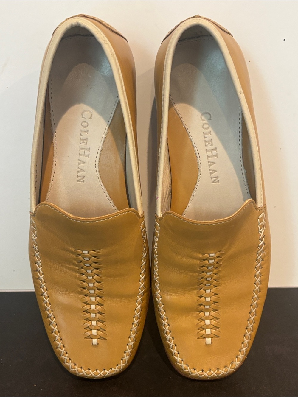 Cole Haan Women’s Tan Leather Slip-On Loafers with Woven Detail sz 5